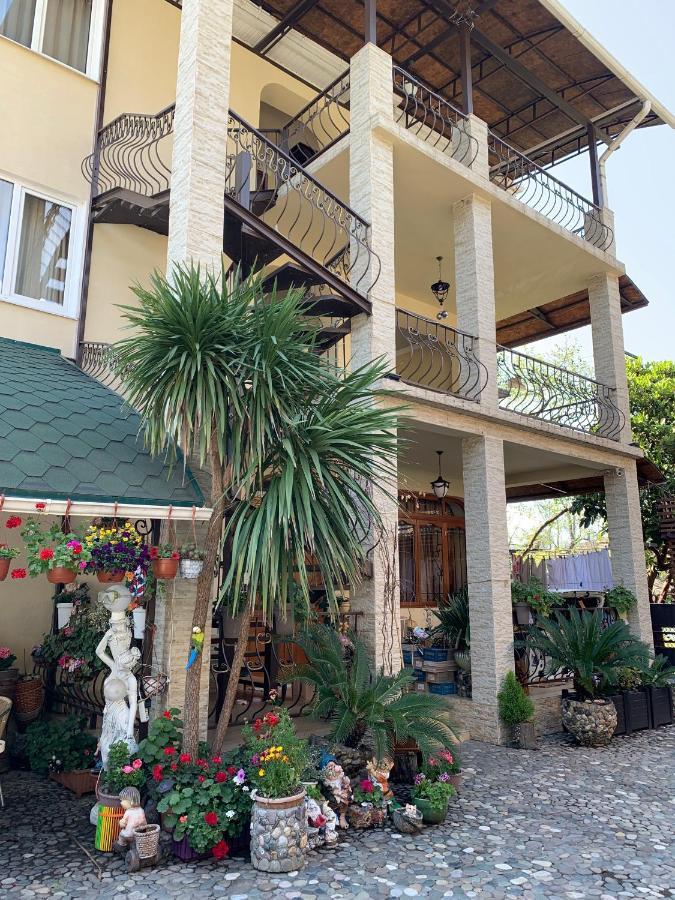 Guest House Aphyn Leto Γκάγκρα Εξωτερικό φωτογραφία