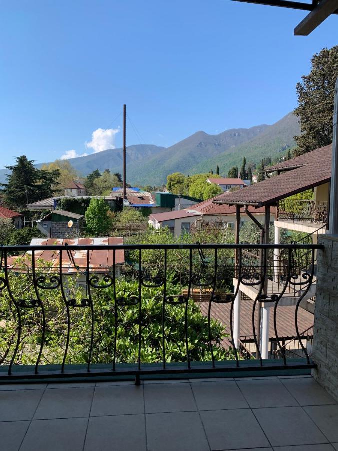 Guest House Aphyn Leto Γκάγκρα Εξωτερικό φωτογραφία