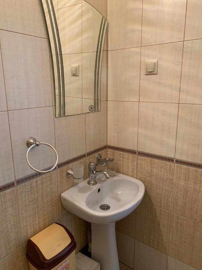 Guest House Aphyn Leto Γκάγκρα Εξωτερικό φωτογραφία
