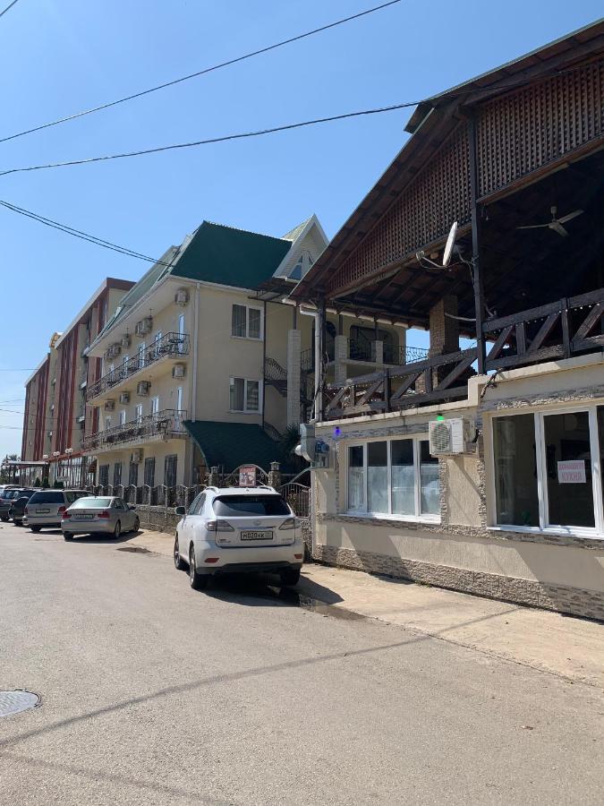 Guest House Aphyn Leto Γκάγκρα Εξωτερικό φωτογραφία
